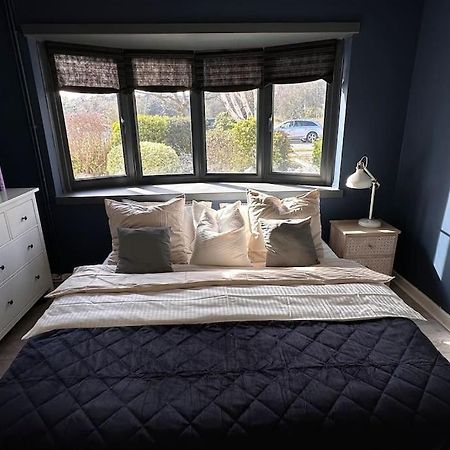 Formby, Spacious True Bungalow Steps From Beach מראה חיצוני תמונה